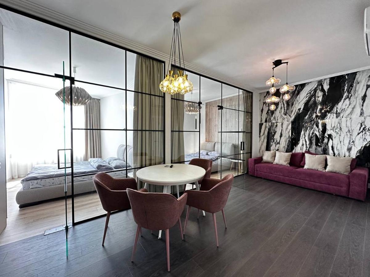 Sea Symphony 3-Bedrooms Lux Apartment Odessa Luaran gambar