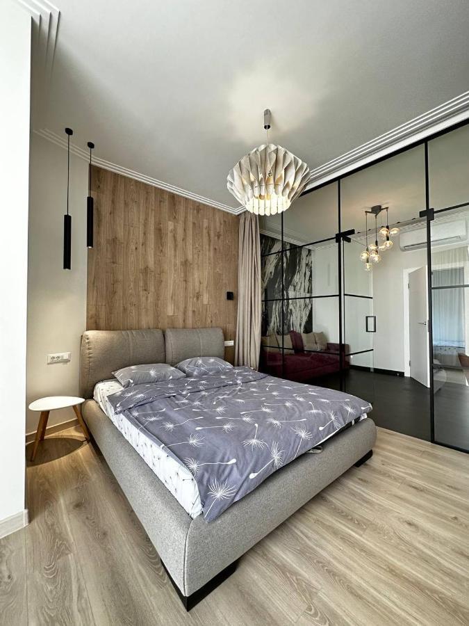 Sea Symphony 3-Bedrooms Lux Apartment Odessa Luaran gambar