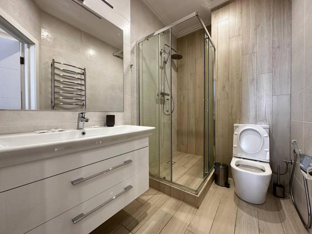Sea Symphony 3-Bedrooms Lux Apartment Odessa Luaran gambar
