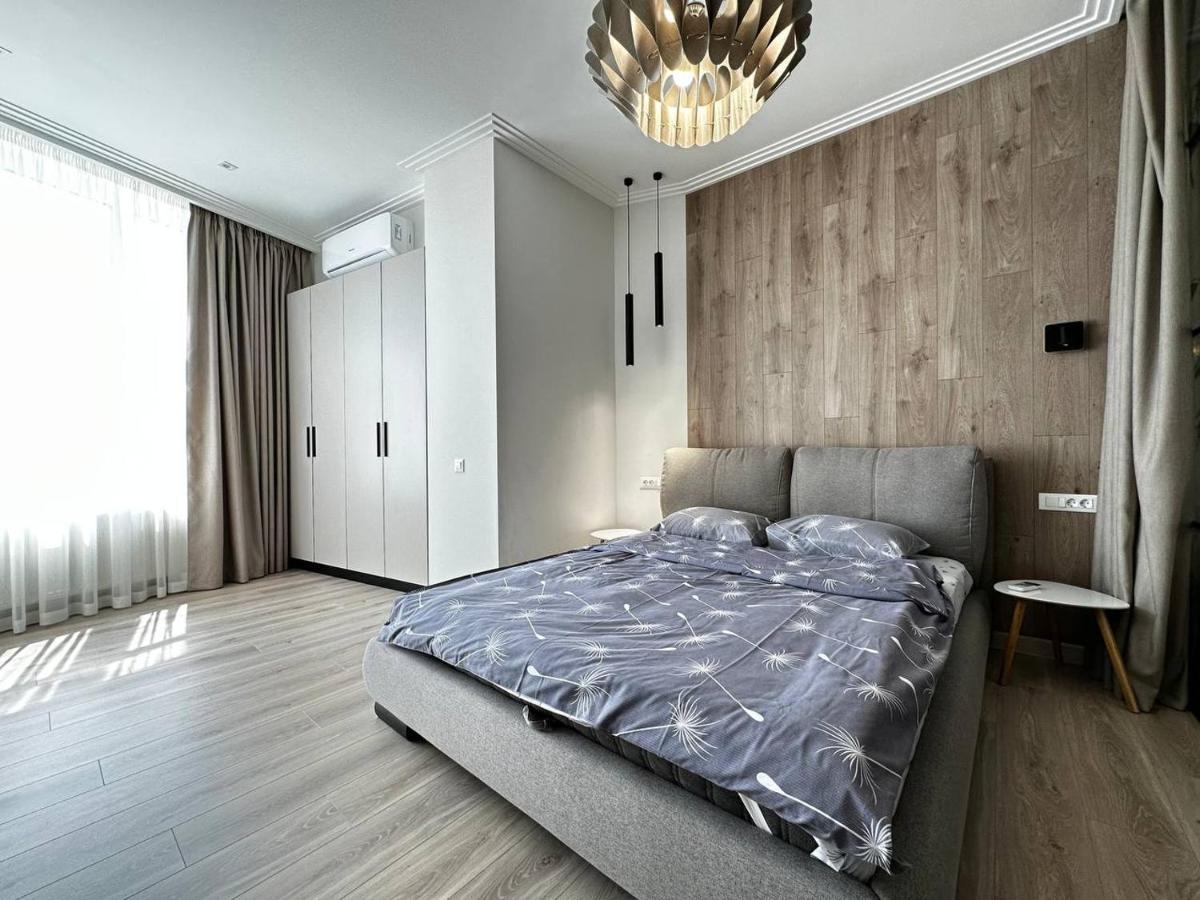 Sea Symphony 3-Bedrooms Lux Apartment Odessa Luaran gambar